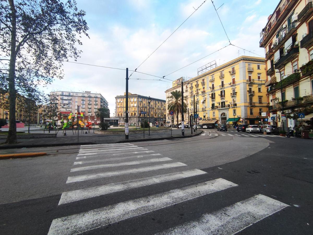 Na' Stanza In Piazza Apartment Наполи Екстериор снимка