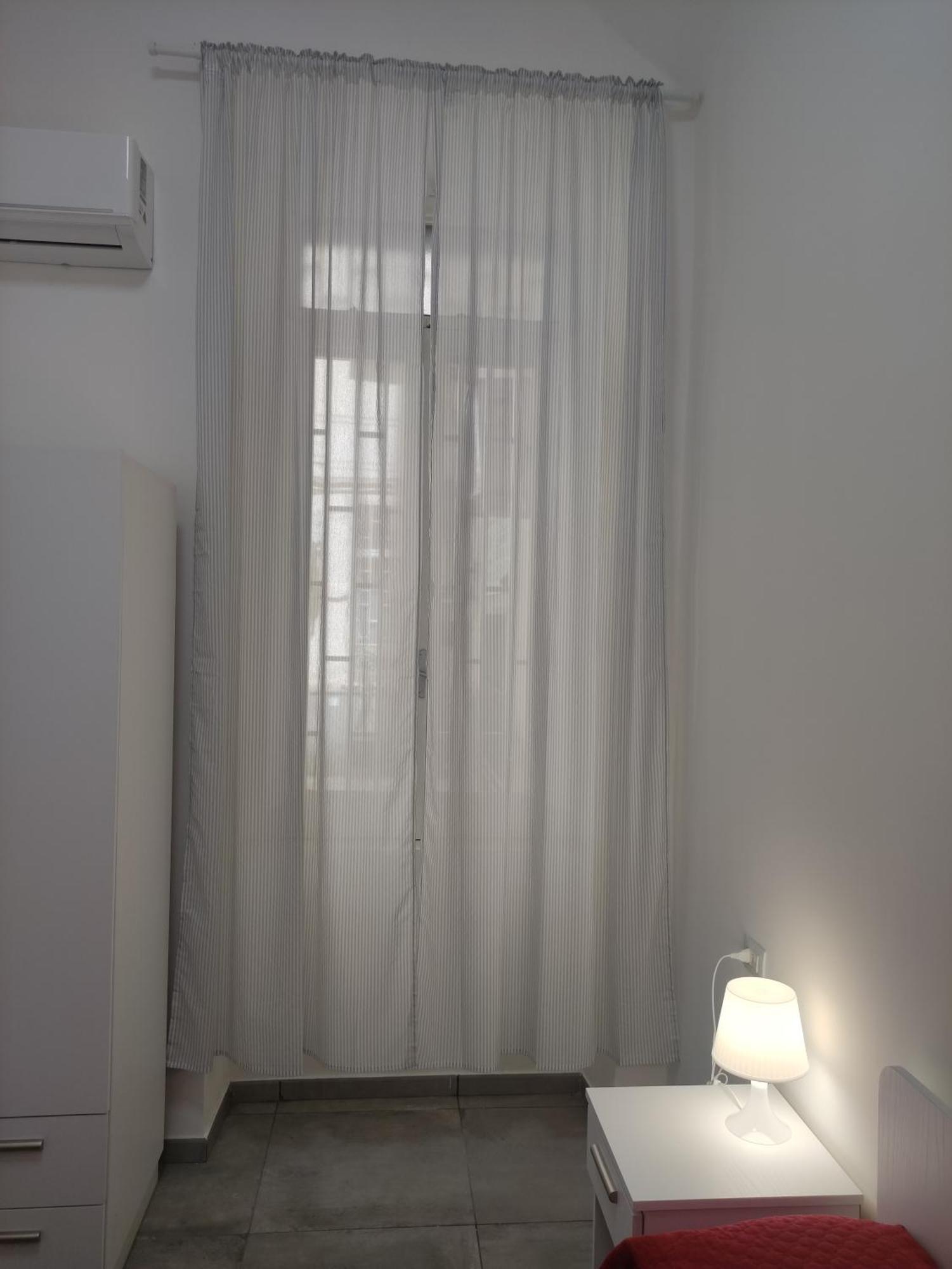 Na' Stanza In Piazza Apartment Наполи Екстериор снимка