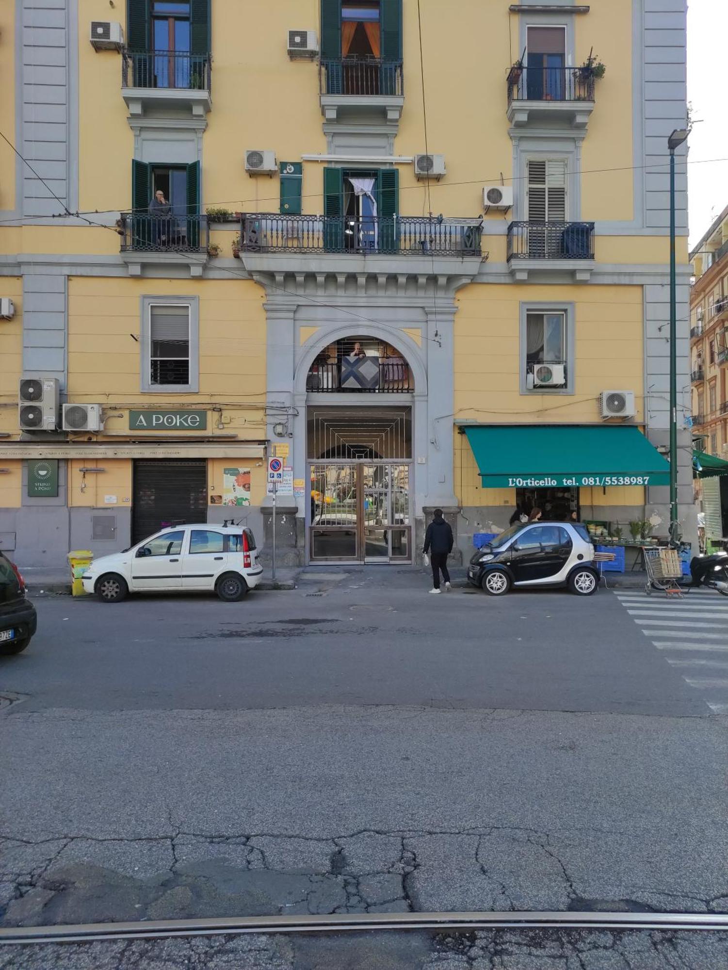 Na' Stanza In Piazza Apartment Наполи Екстериор снимка