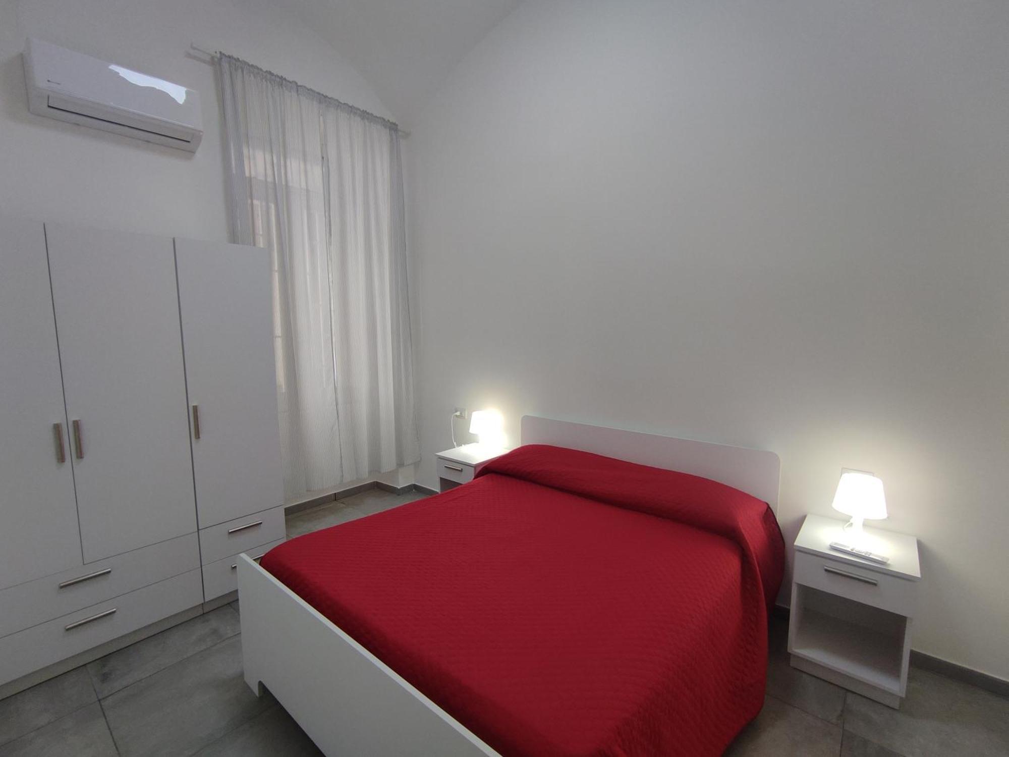 Na' Stanza In Piazza Apartment Наполи Екстериор снимка