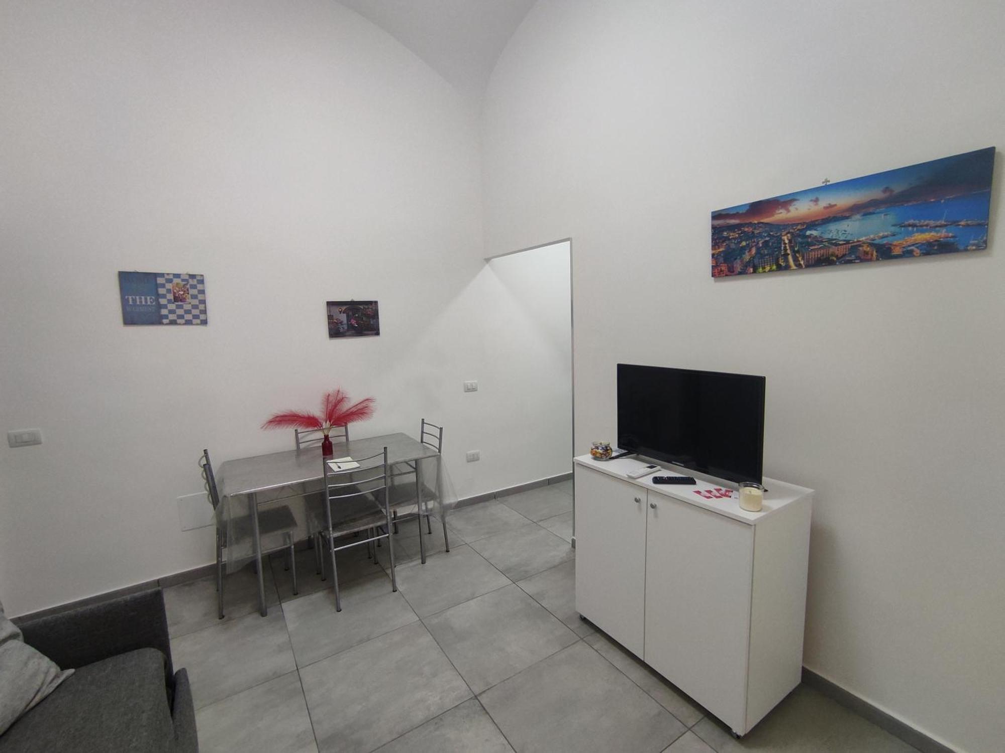 Na' Stanza In Piazza Apartment Наполи Екстериор снимка